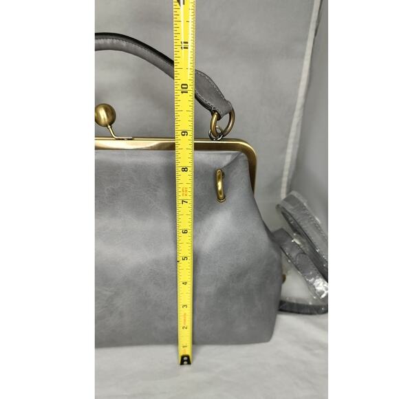 Elle & Jae Gypset Gray Purse Crossbody Handbag 3D Floral NWT Vegan Leather - Picture 9 of 9